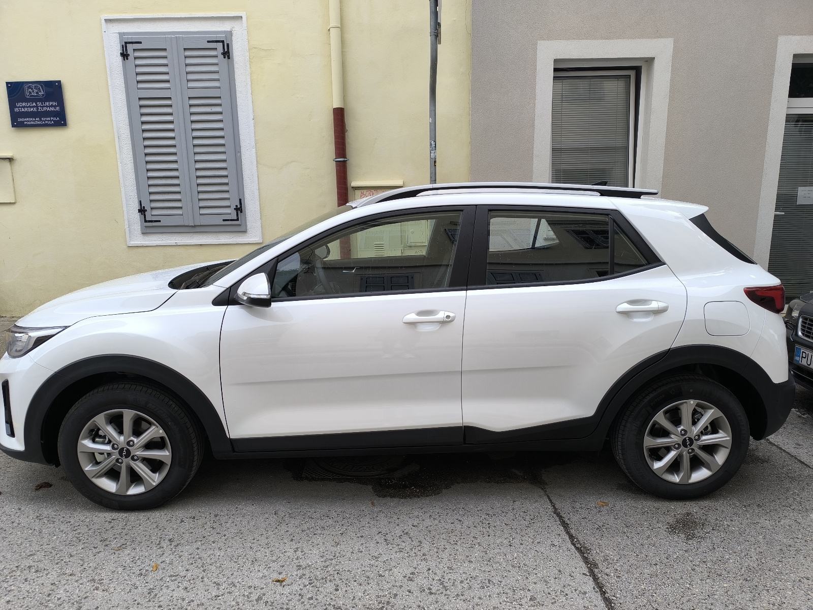 Kia Stonic 1.2 gas lx urban +, fotografija 4