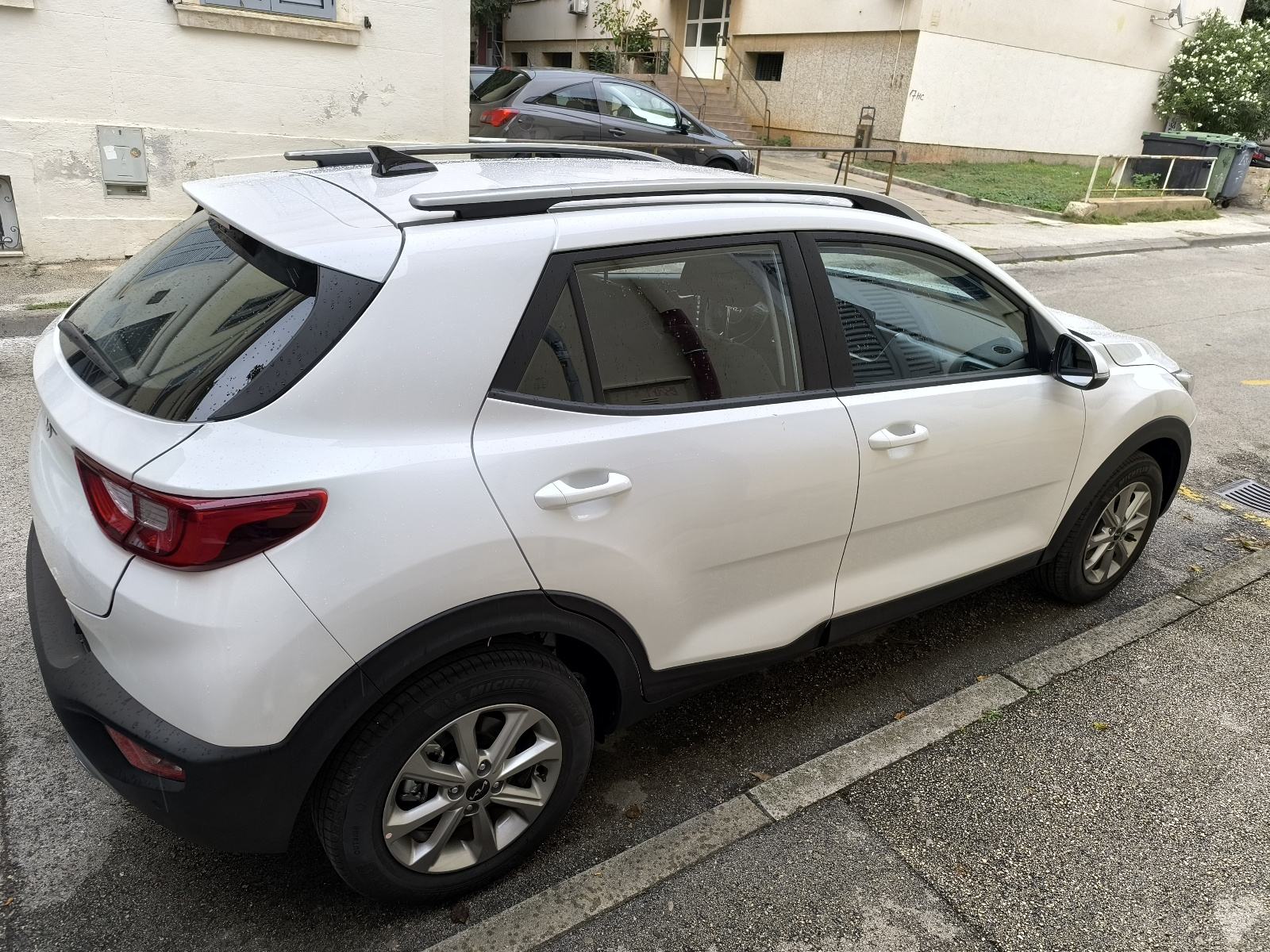 Kia Stonic 1.2 gas lx urban +, fotografija 2