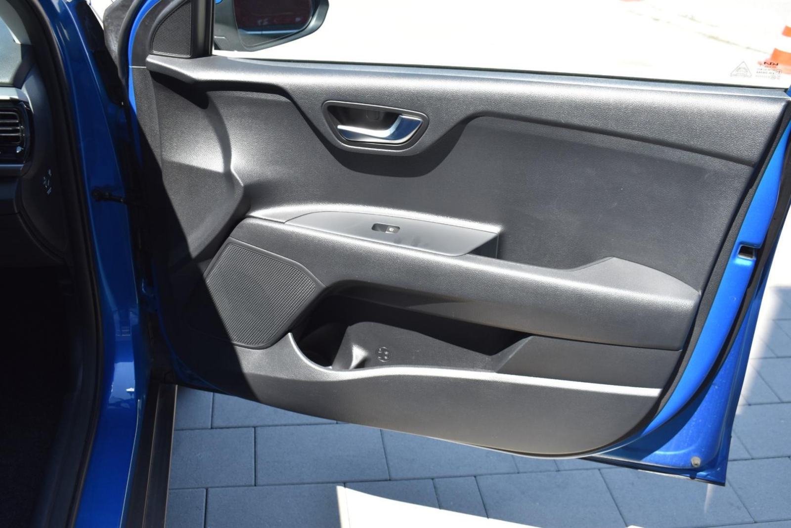 KIA Stonic 1.2 GAS LX URBAN, KAMERA, BT, TEMPOMAT, JAMSTVO, fotografija 20