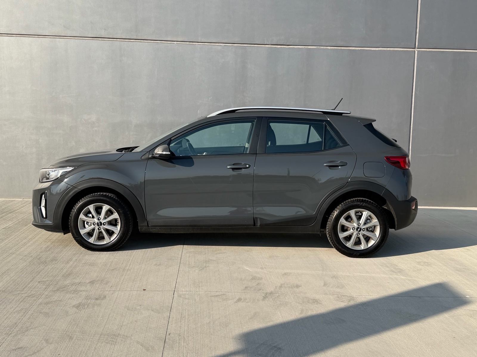 Kia Stonic 1.2 HR AUTO NIJE UVOZ, fotografija 12