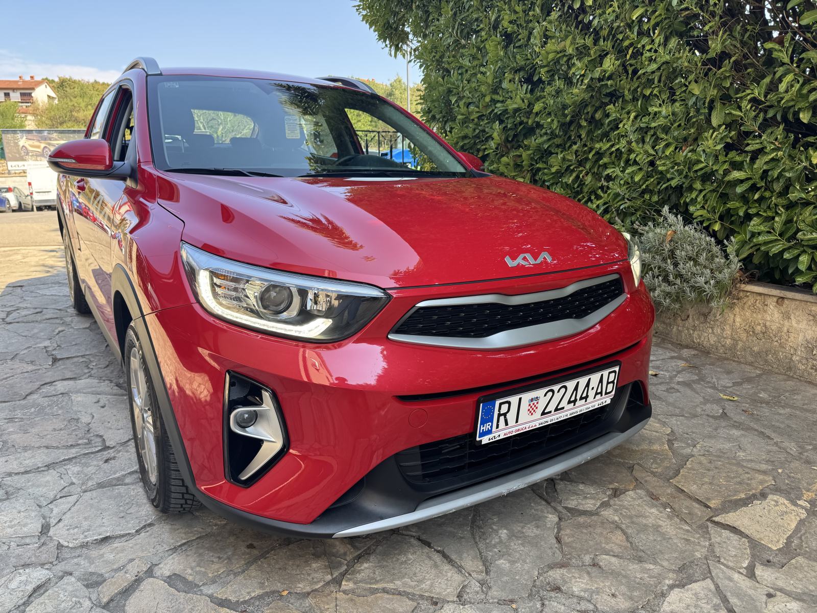 Kia Stonic 1.2 LX URBAN -DEMO VOZILO 12.633 km, fotografija 1