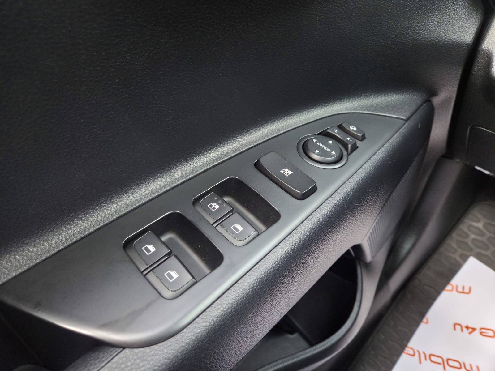 Kia Stonic 1.2 LX Urban, fotografija 16