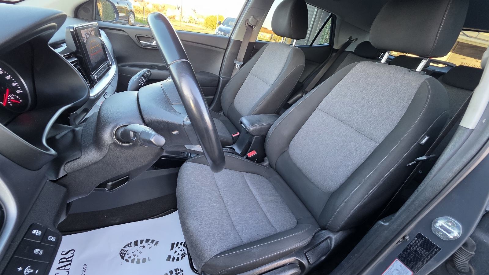 Kia Stonic 1.2 LX URBAN Kamera, fotografija 11