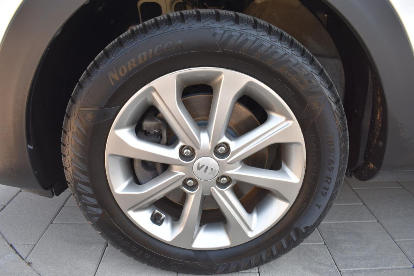 KIA Stonic 1.25 EDITION, JAMSTVO, fotografija 14