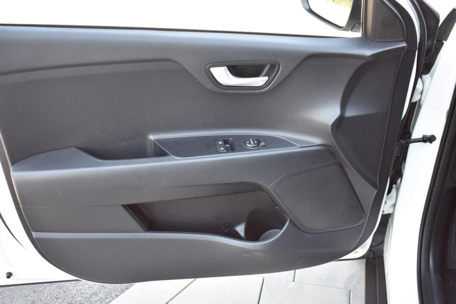 KIA Stonic 1.25 EDITION, JAMSTVO, fotografija 19