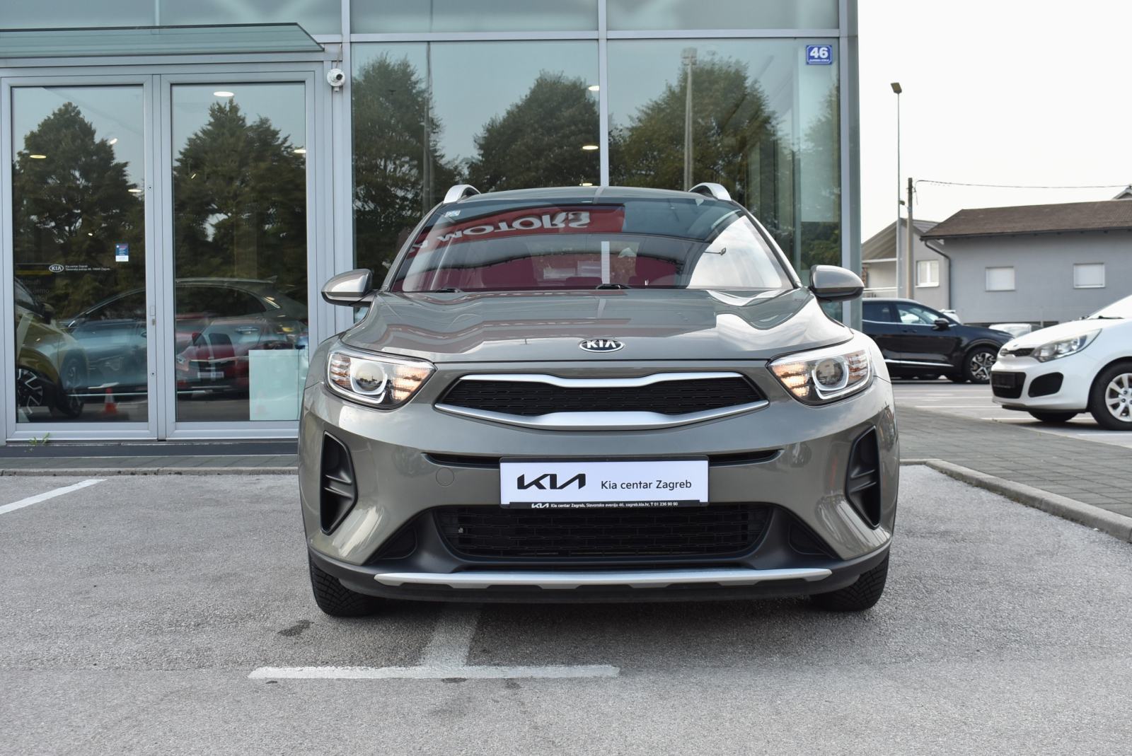 Kia Stonic 1,25 MPI LX Active ISG, fotografija 2