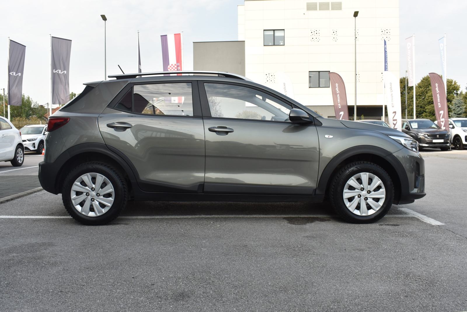 Kia Stonic 1,25 MPI LX Active ISG, fotografija 5