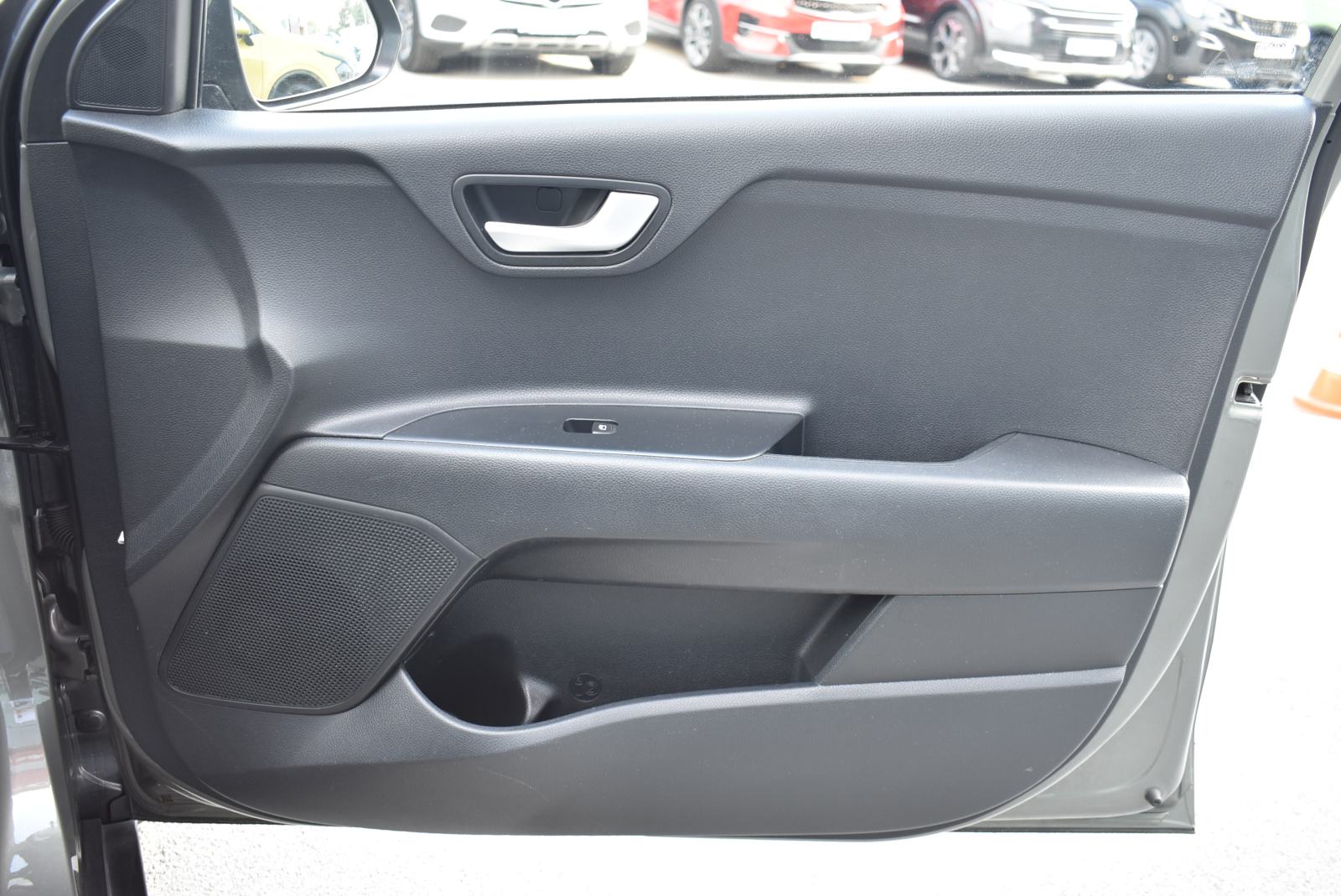 Kia Stonic 1,25 MPI LX Active ISG, fotografija 20