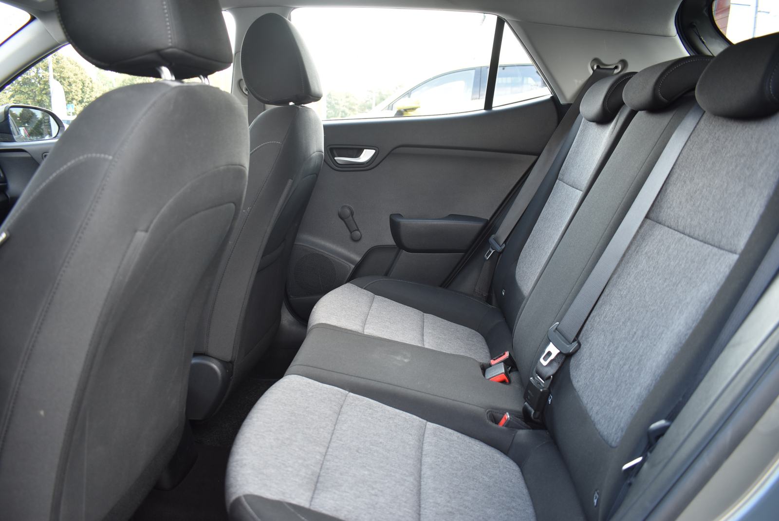 Kia Stonic 1,25 MPI LX Active ISG, fotografija 16