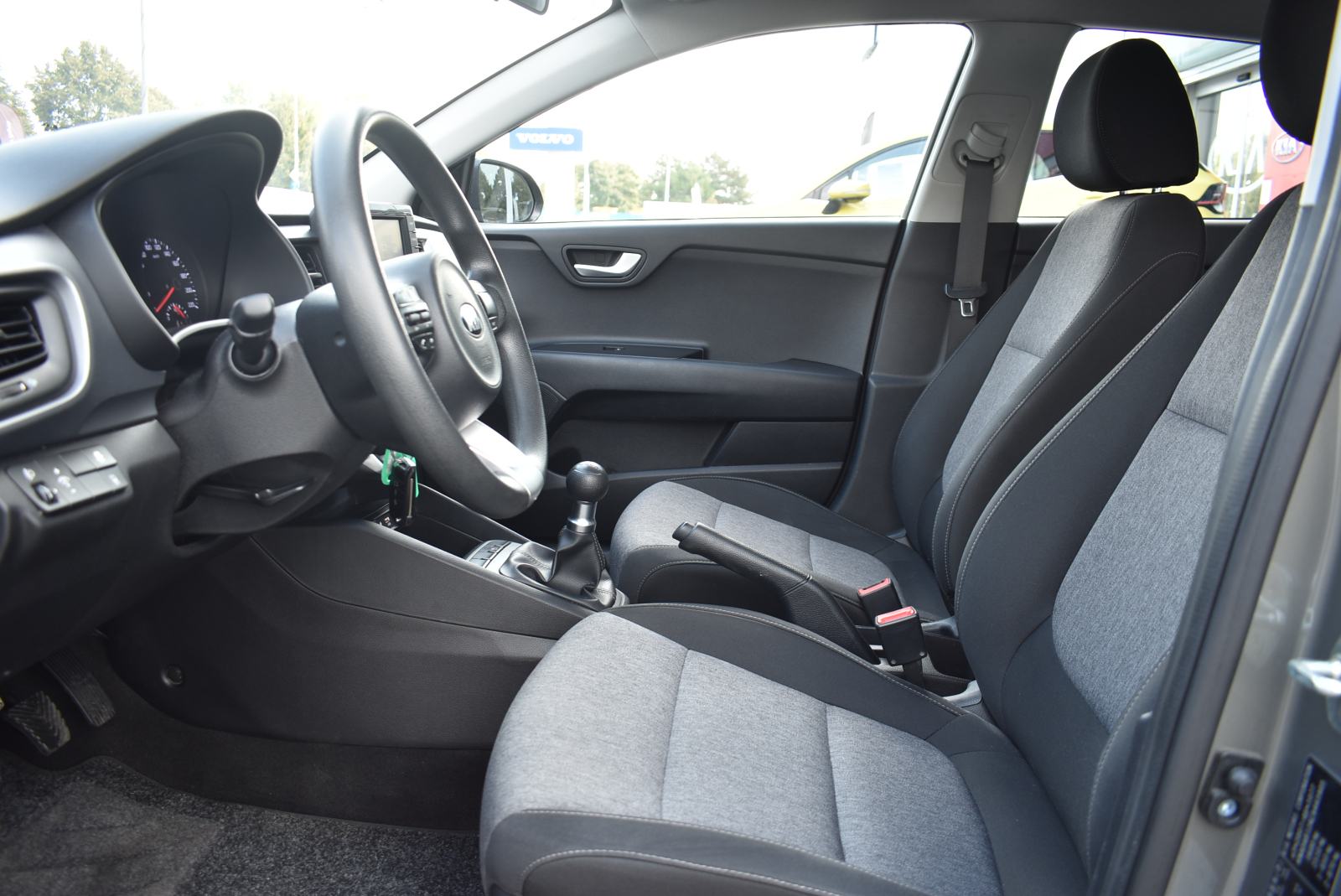 Kia Stonic 1,25 MPI LX Active ISG, fotografija 15