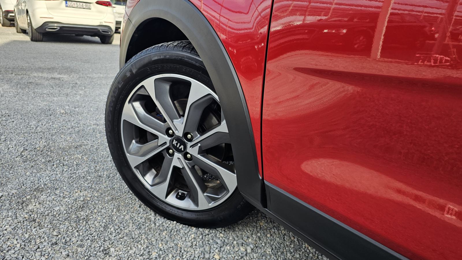 Kia Stonic 1,6 CRDi,CLIMATRONIC,NAVIGACIJA,GR.SJ,KOŽA,ALU 17,JAMSTVO, fotografija 12