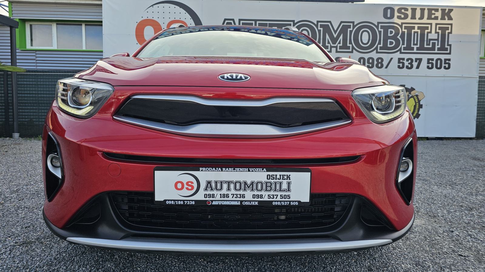 Kia Stonic 1,6 CRDi,CLIMATRONIC,NAVIGACIJA,GR.SJ,KOŽA,ALU 17,JAMSTVO, fotografija 10