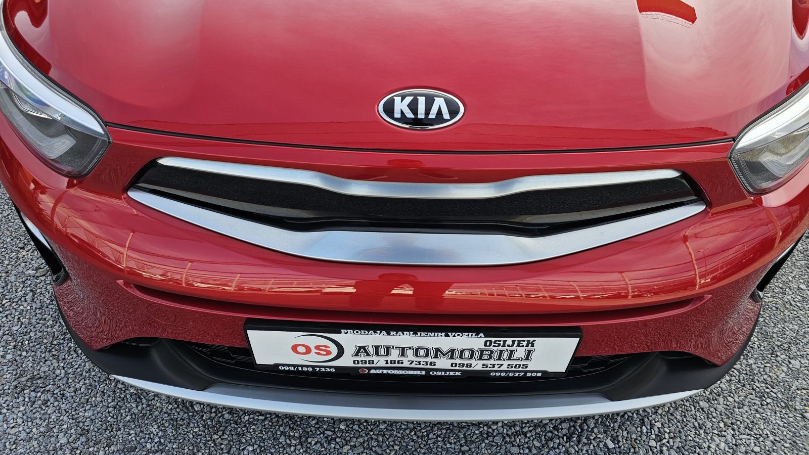 Kia Stonic 1,6 CRDi,CLIMATRONIC,NAVIGACIJA,GR.SJ,KOŽA,ALU 17,JAMSTVO, fotografija 7