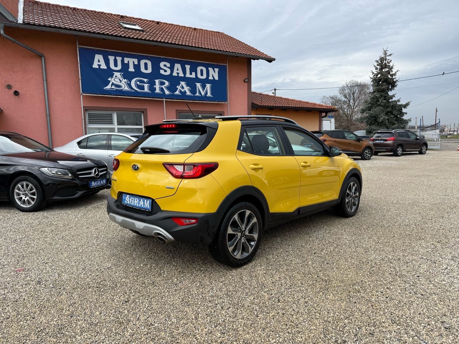 Kia Stonic 1,6 CRDi**HR-AUTO**R.KAMERA*LED SVJETLA *START STOP*PDC*SER, fotografija 9
