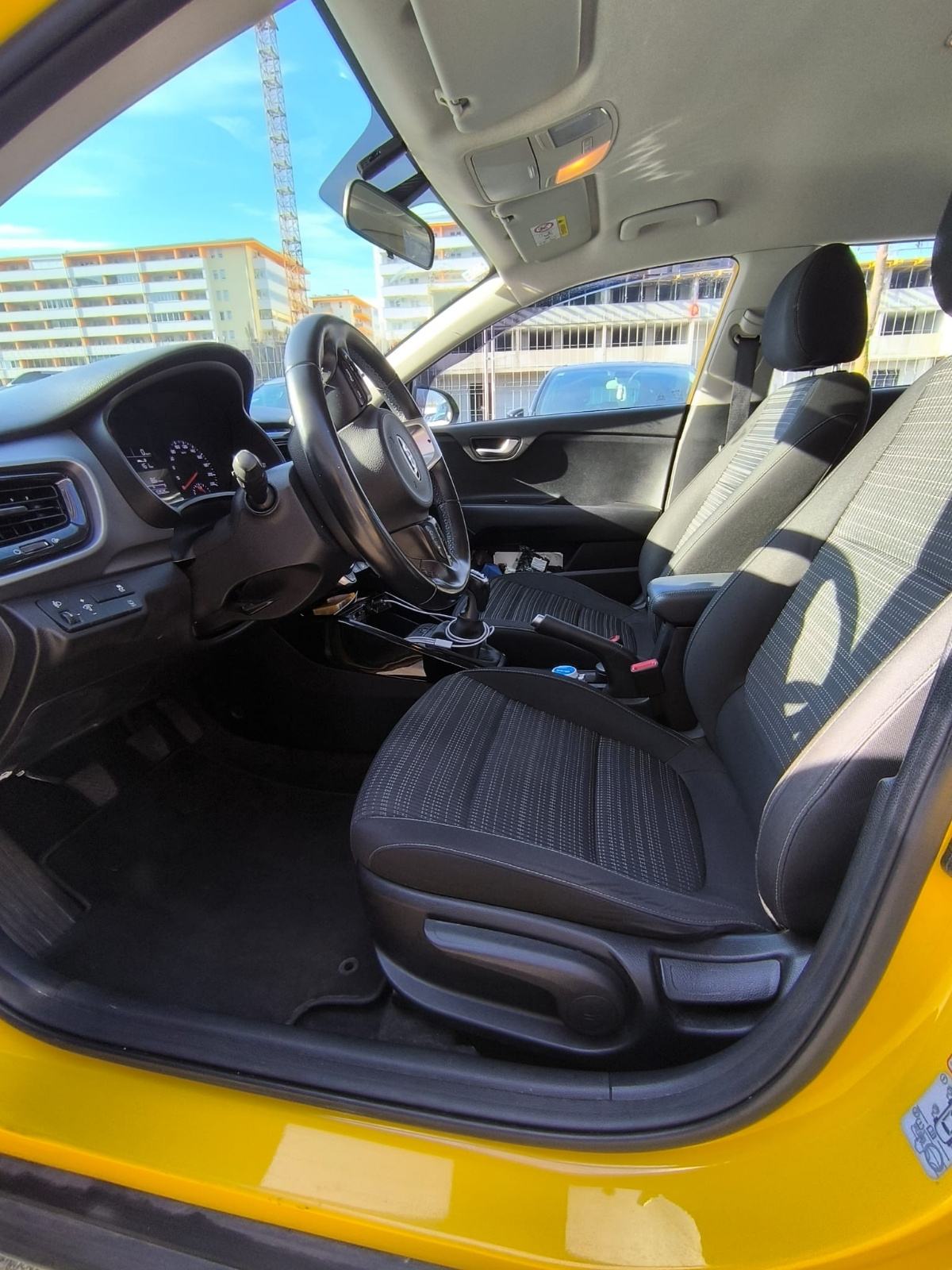 Kia Stonic 1,6 CRDi, fotografija 5