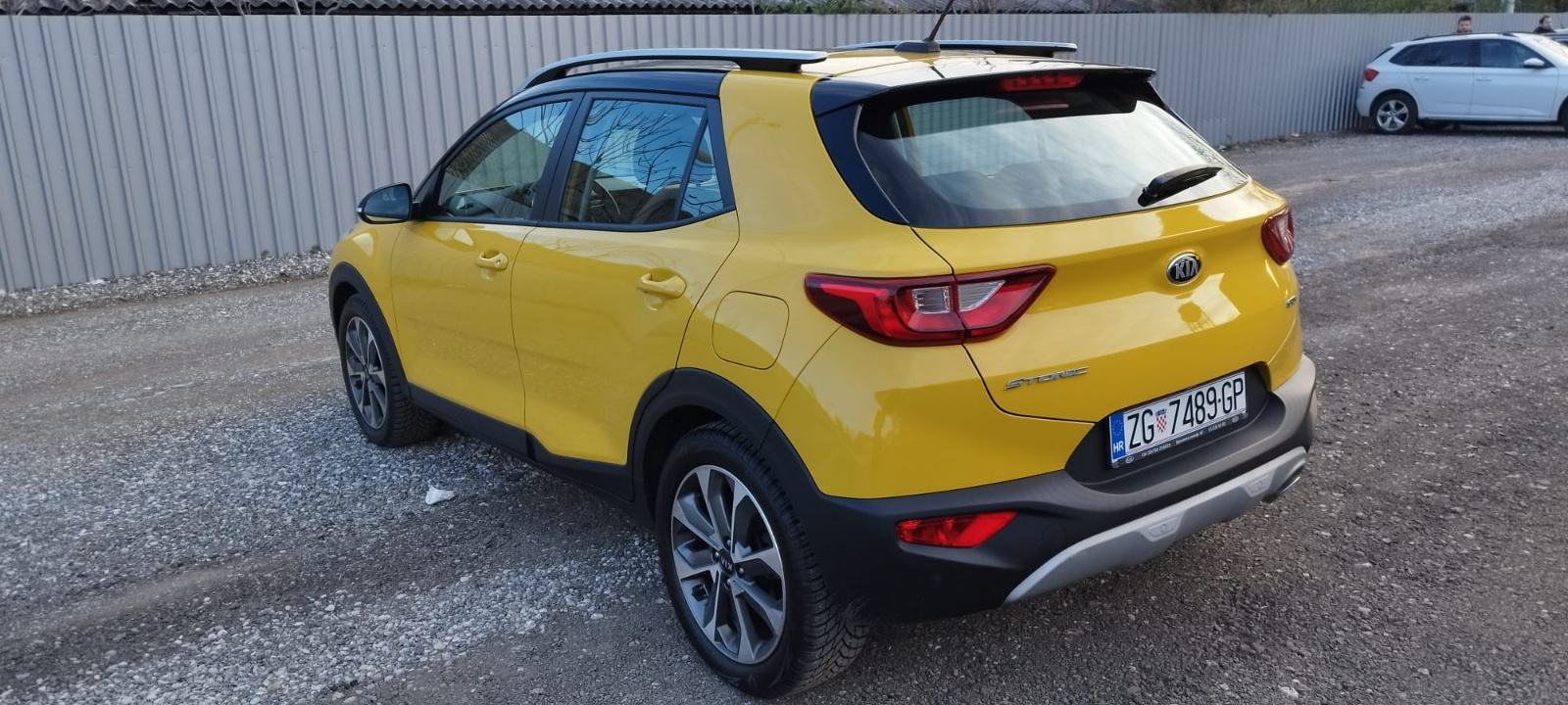 Kia Stonic 1,6 CRDi, fotografija 4