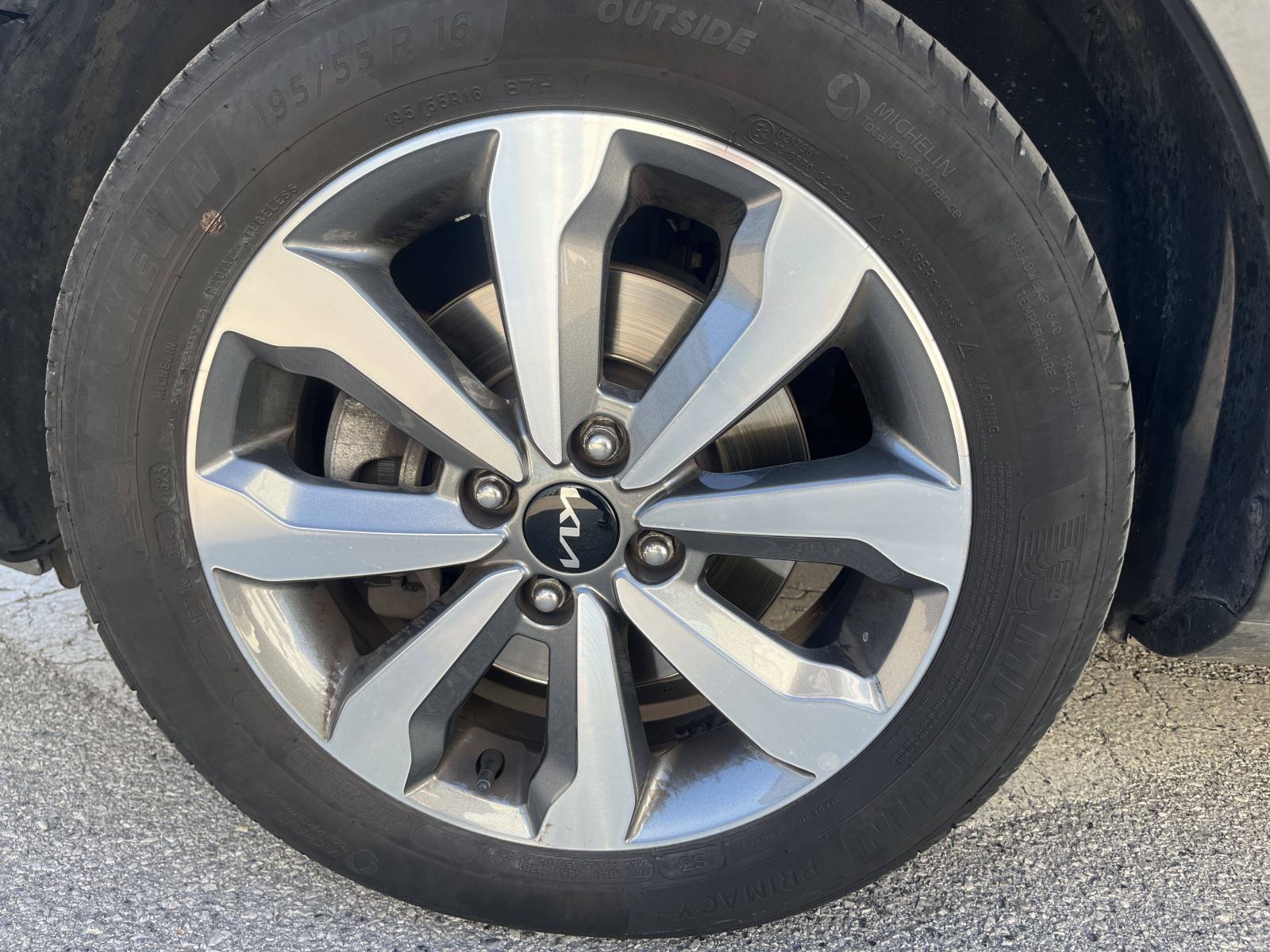 KIA STONIC 2024 • PREMIUM jamstvo • AutoZubak Rabljena, fotografija 14