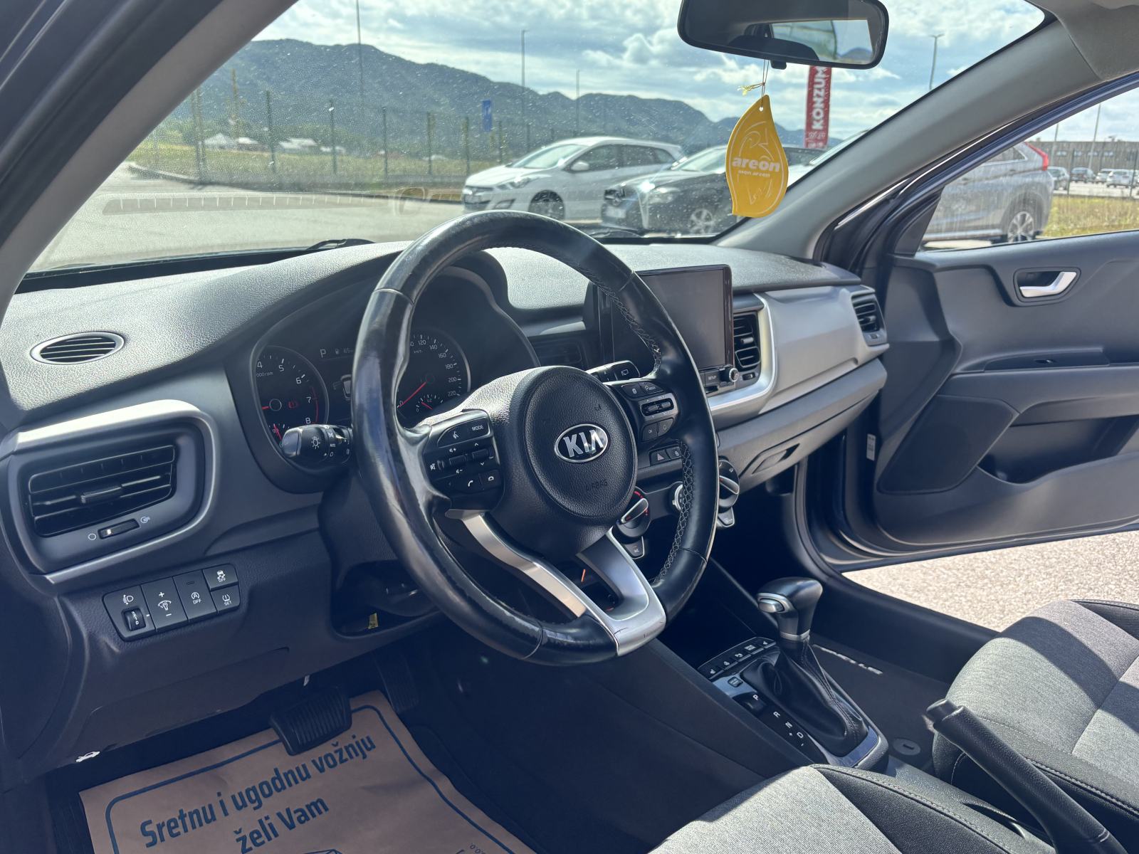 Kia Stonic AUTOMATIK, fotografija 4