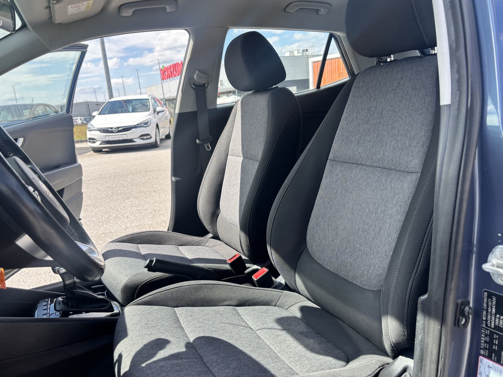Kia Stonic AUTOMATIK, fotografija 8