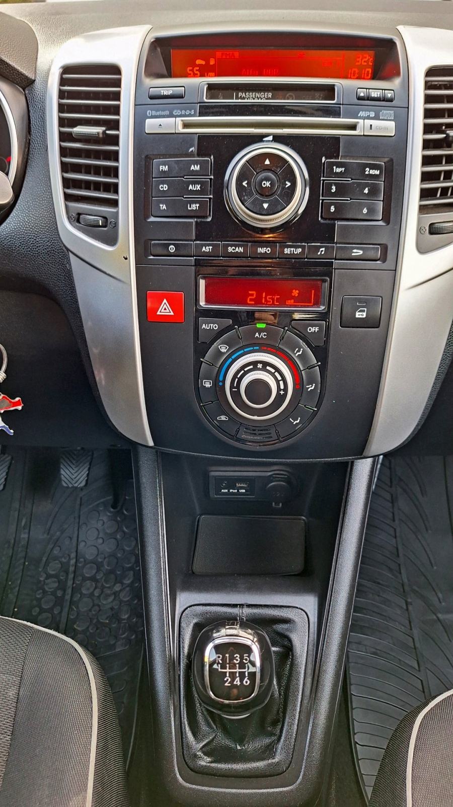 KIA VENGA 1,4 CRDi EX 2012 GOD. REG.GODINU DANA, fotografija 11
