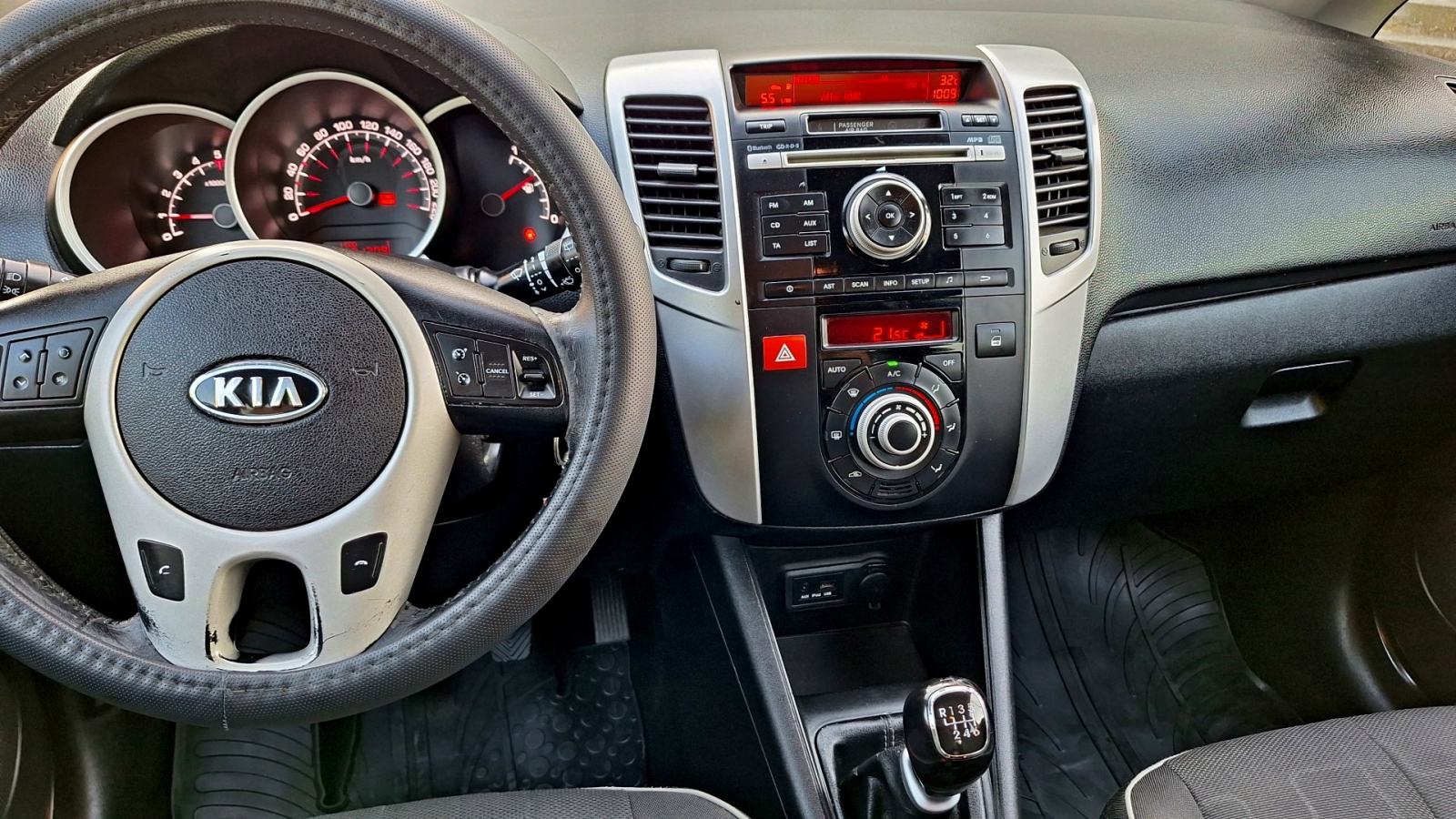 KIA VENGA 1,4 CRDi EX 2012 GOD. REG.GODINU DANA, fotografija 12