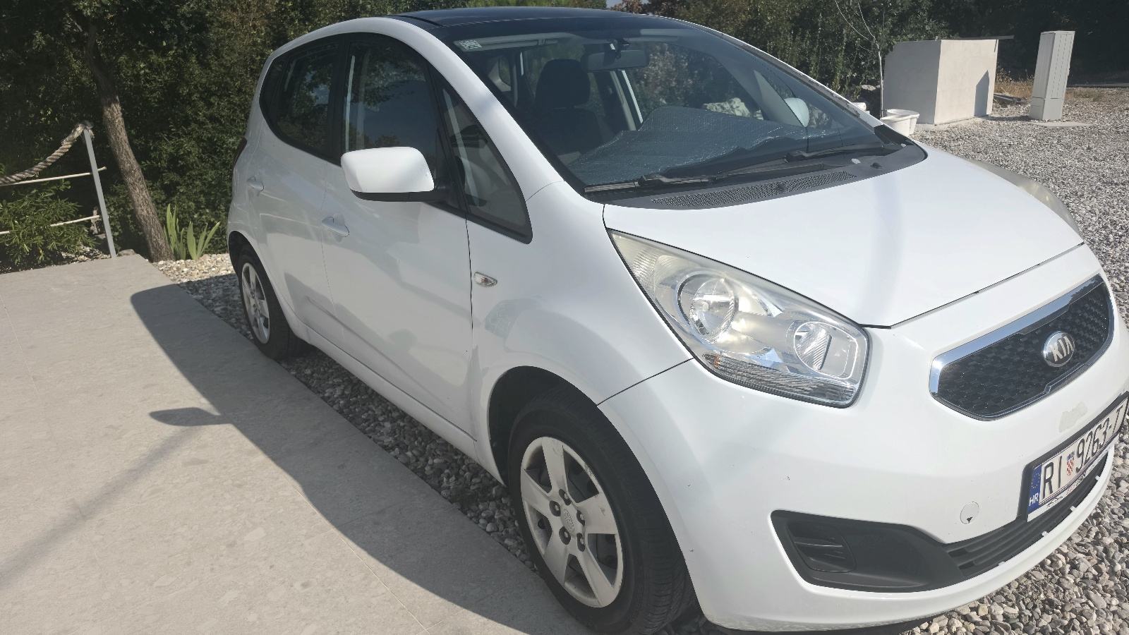 Kia Venga 1,4 CRDi EX, fotografija 9