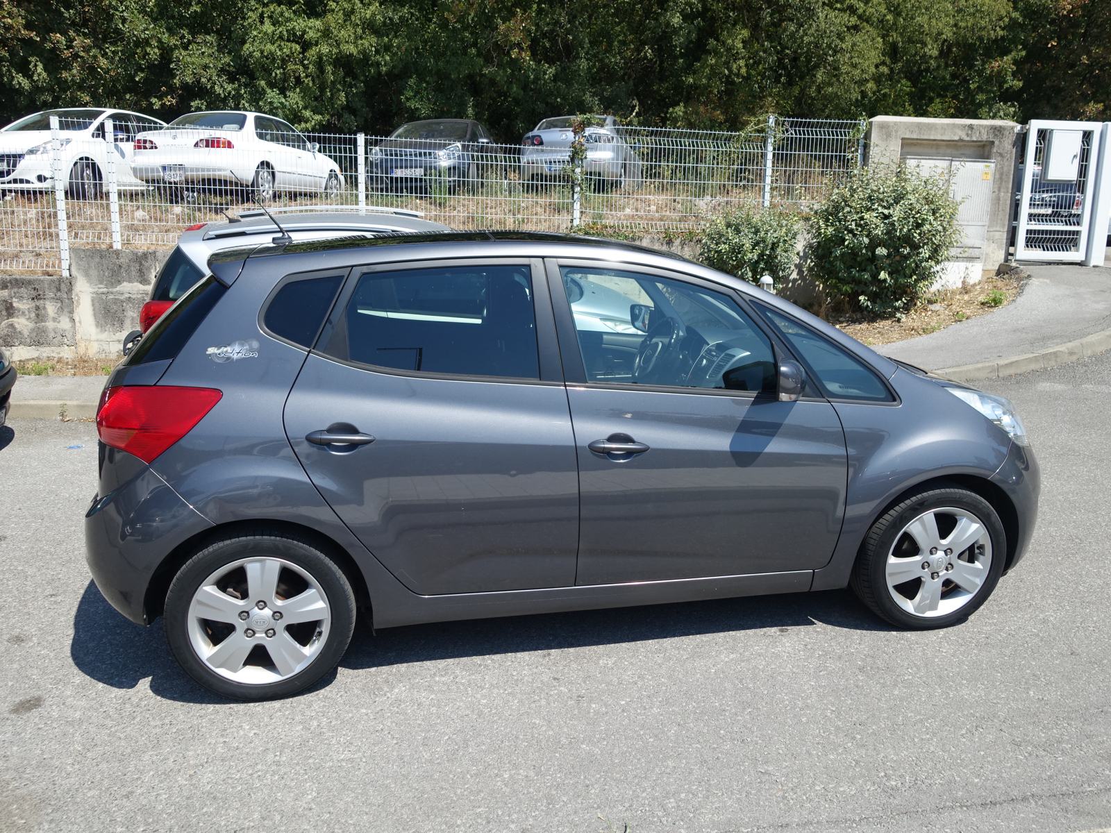 Kia Venga 1,6 CRDi 128ks / JAMSTVO + REG. DO 02/2027, fotografija 6