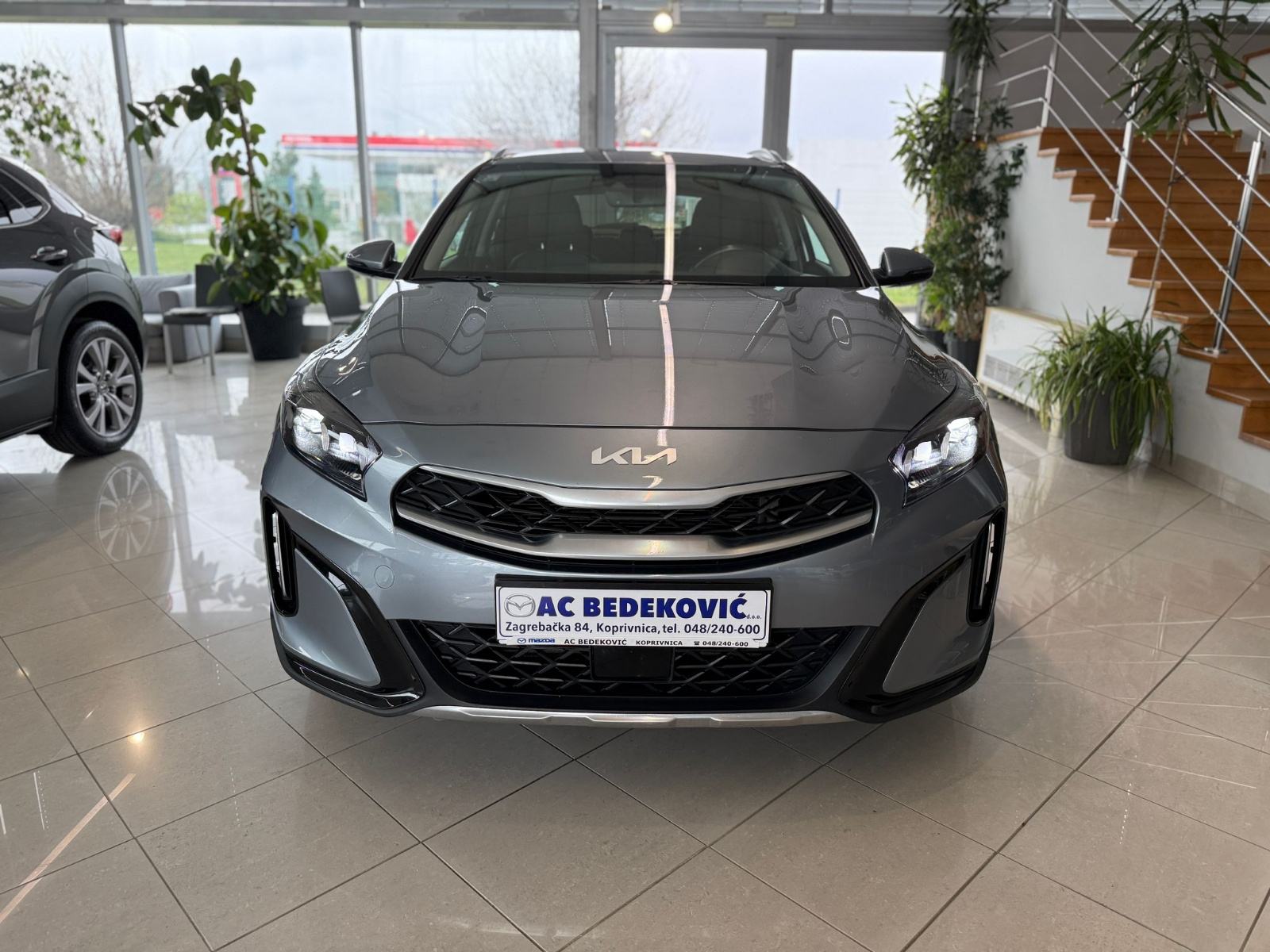 Kia XCeed 1.0 T-GDI EX WAY ISG KAMERA SERVISNA REG.02/2027, fotografija 2