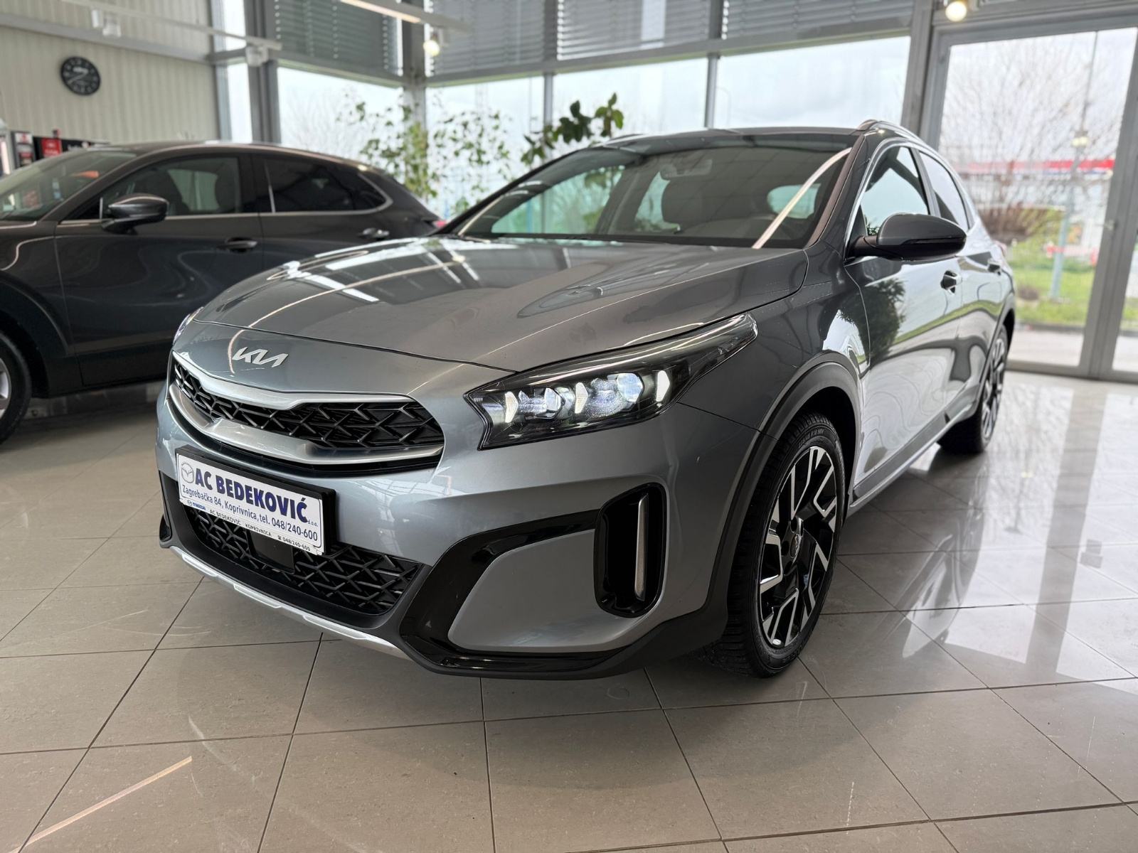 Kia XCeed 1.0 T-GDI EX WAY ISG KAMERA SERVISNA REG.02/2027, fotografija 3