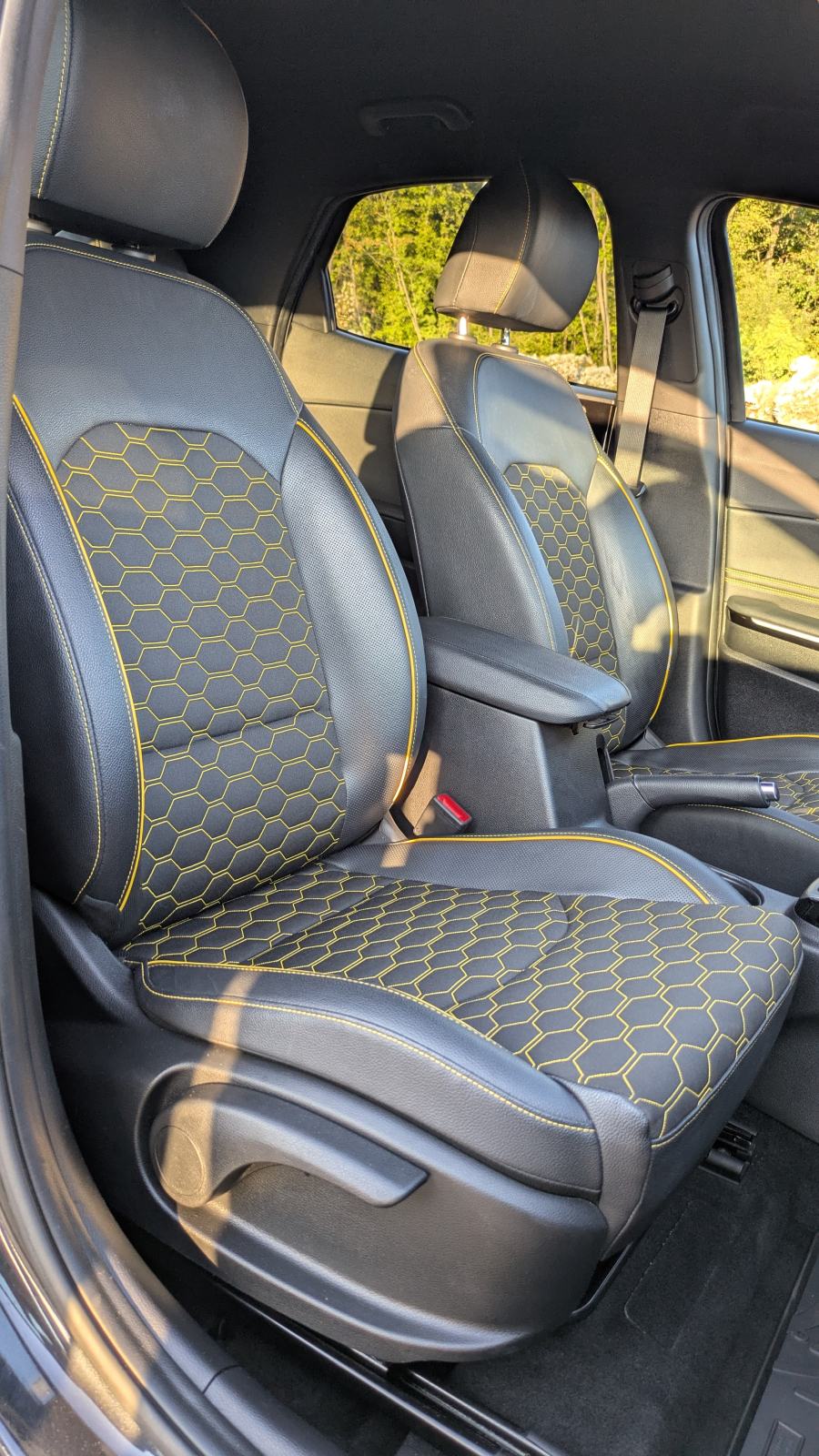 Kia XCeed 1.0 T-GDI, fotografija 10