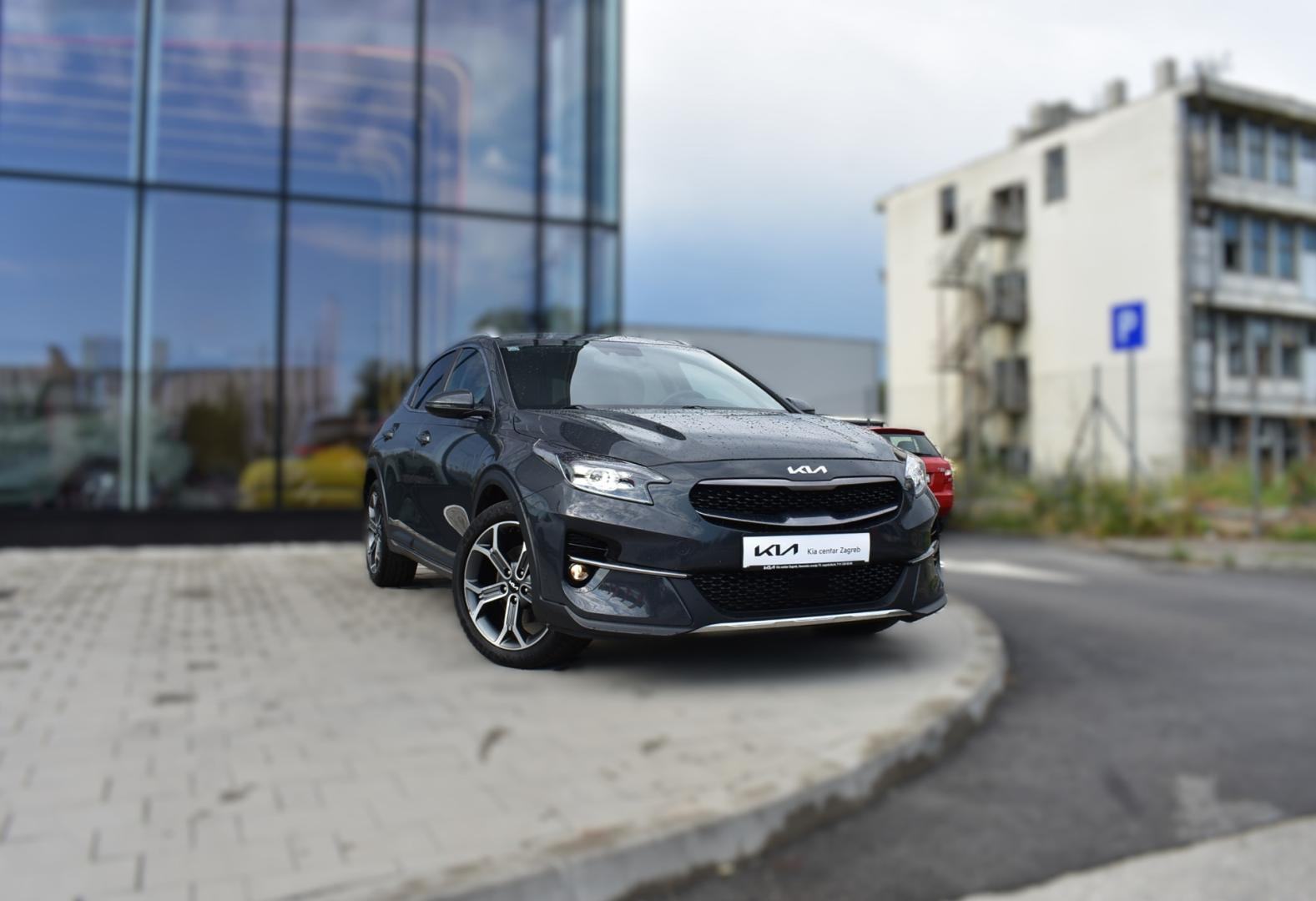 KIA XCeed 1.0 , NAVIGACIJA, EL. ZATVARANJE PRTLJAŽNIKA, LANE ASSIST, J, fotografija 3