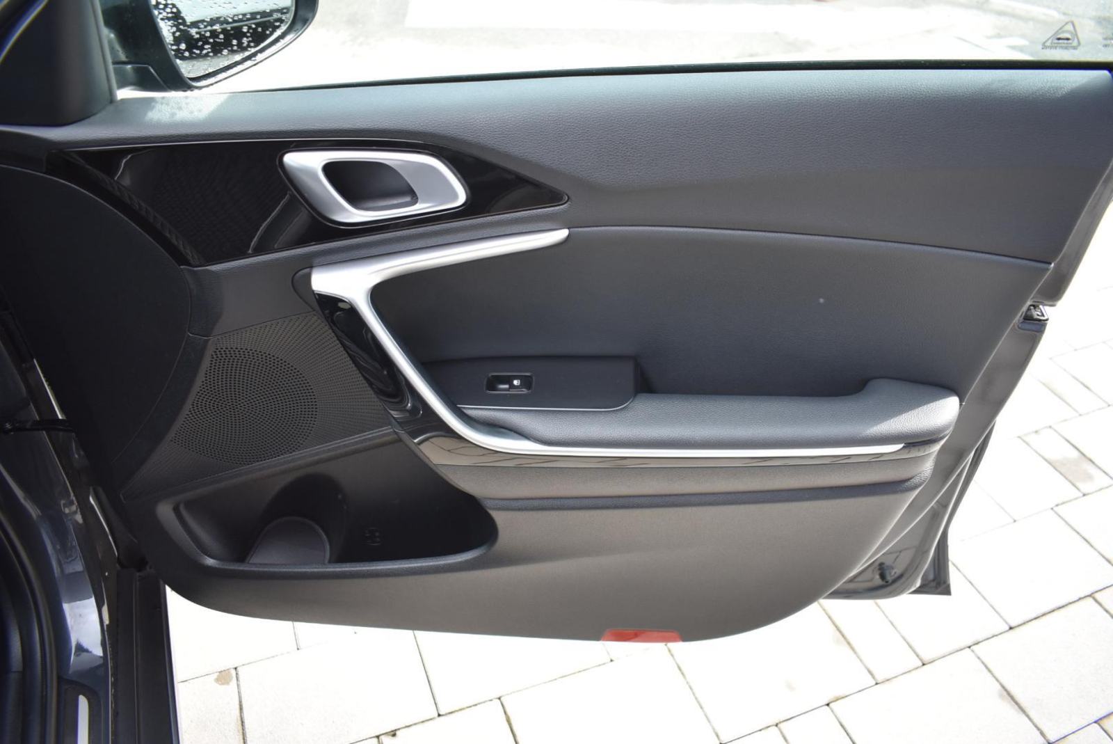 KIA XCeed 1.0 , NAVIGACIJA, EL. ZATVARANJE PRTLJAŽNIKA, LANE ASSIST, J, fotografija 20