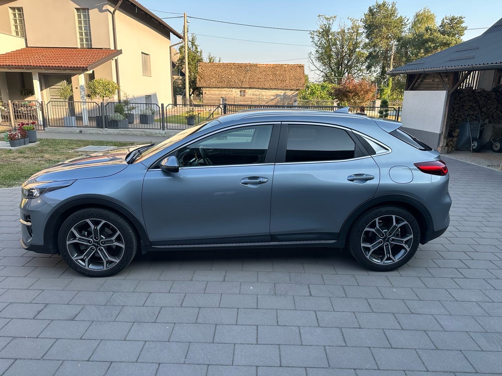 Kia XCeed 1.5 automatik, fotografija 2