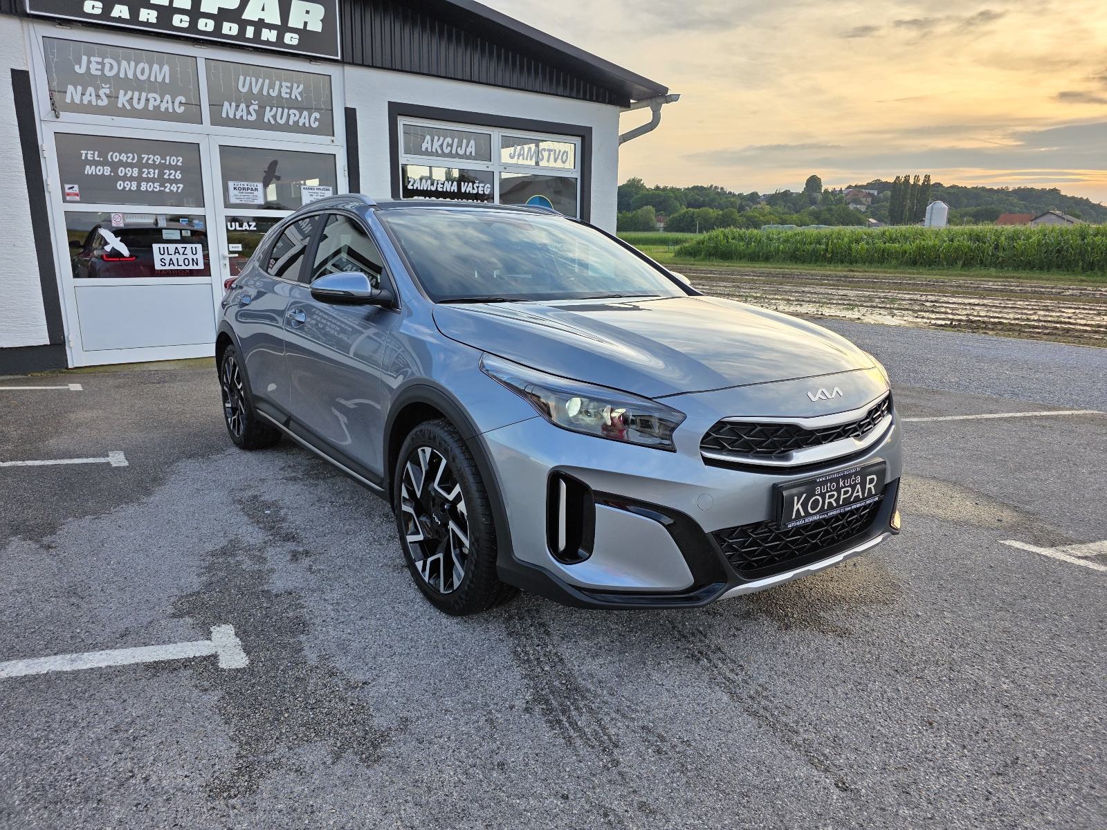 Kia XCeed 1.5 T EX WAY,SAMO 18.000km,TVORNIČKO JAMSTVO DO 2032.g., fotografija 3