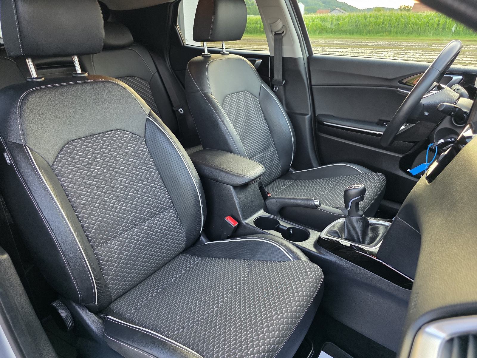 Kia XCeed 1.5 T EX WAY,SAMO 18.000km,TVORNIČKO JAMSTVO DO 2032.g., fotografija 14
