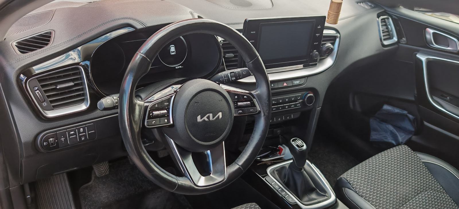 Kia XCeed 1.5, fotografija 12