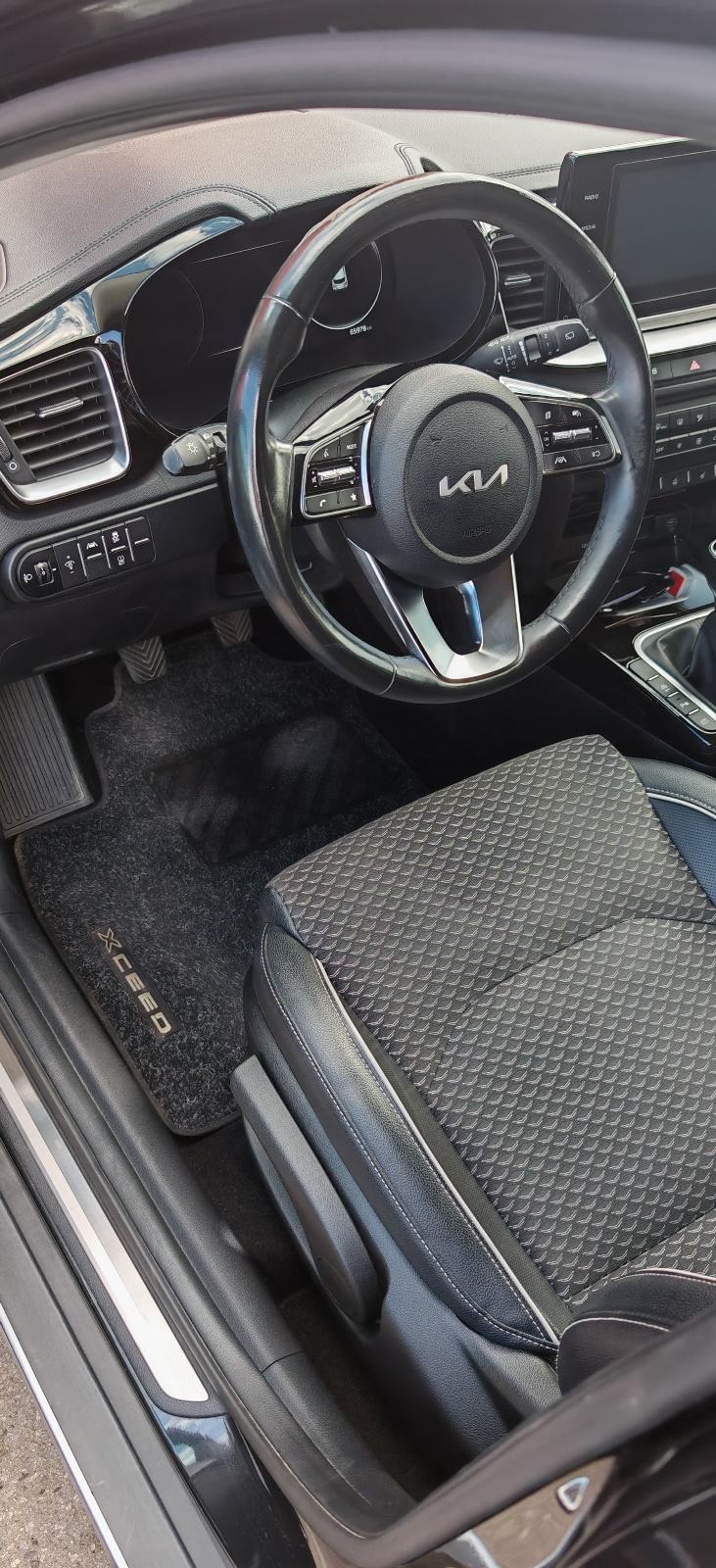 Kia XCeed 1.5, fotografija 13
