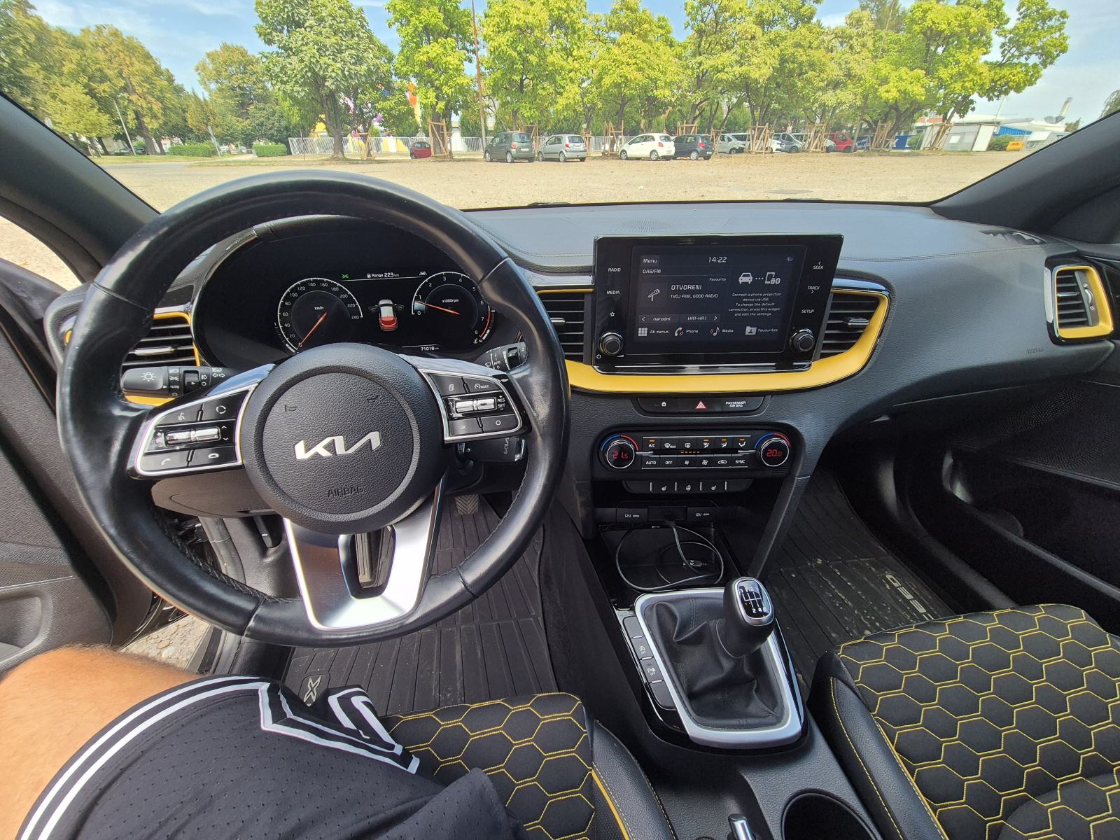 Kia XCeed 1.5, fotografija 11
