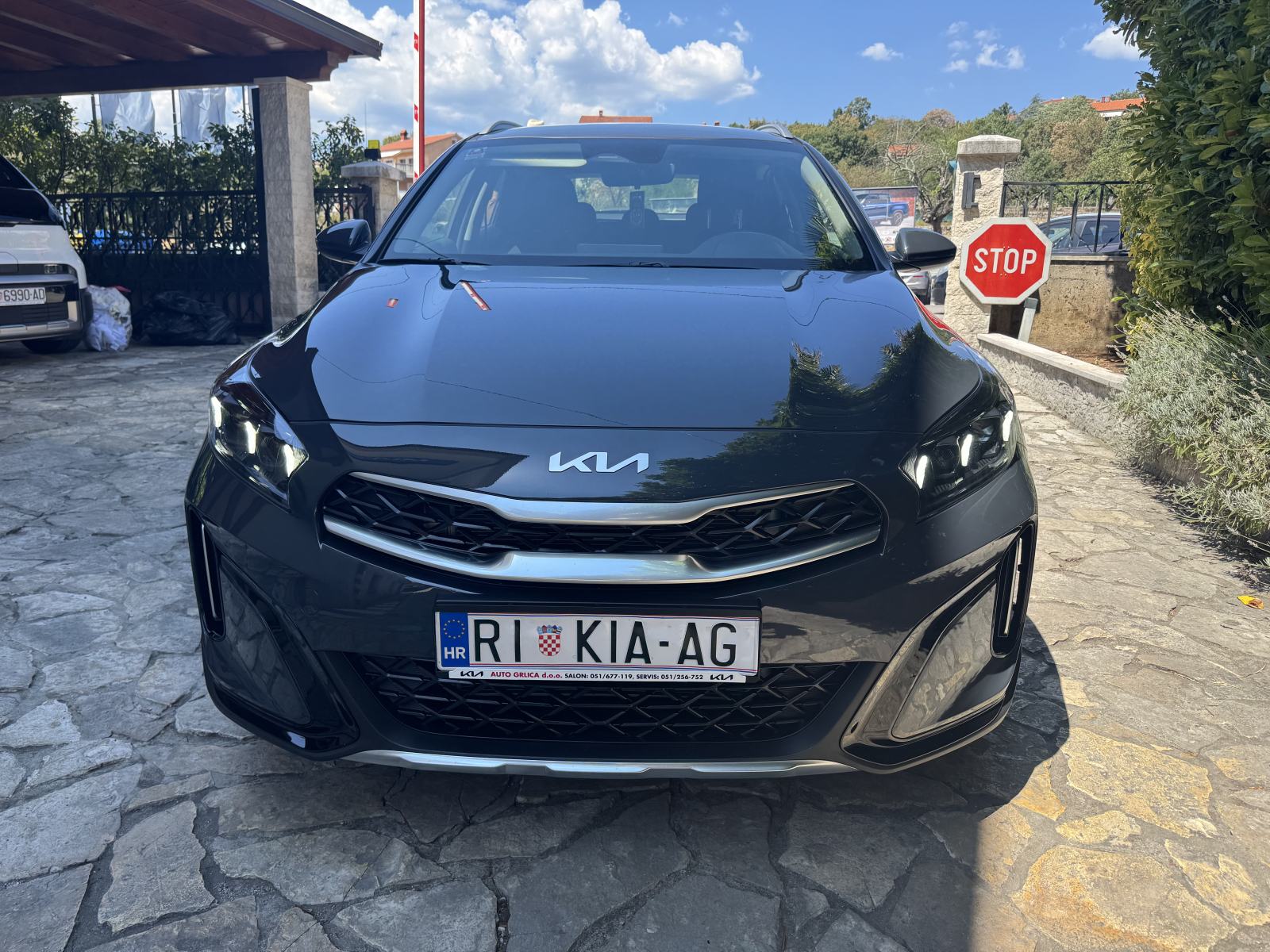 Kia XCeed 1.6 T-GDI 7DCT 6.883 km-DEMO VOZILO, fotografija 2