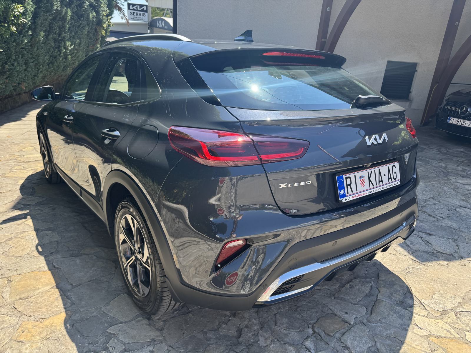 Kia XCeed 1.6 T-GDI 7DCT 6.883 km-DEMO VOZILO, fotografija 4
