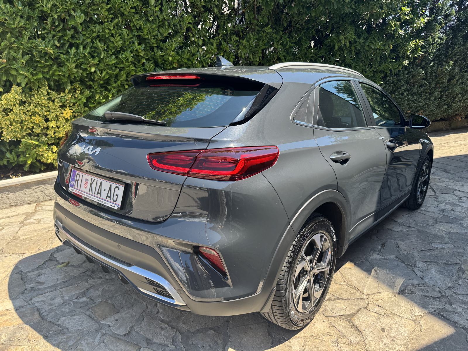 Kia XCeed 1.6 T-GDI 7DCT 6.883 km-DEMO VOZILO, fotografija 5