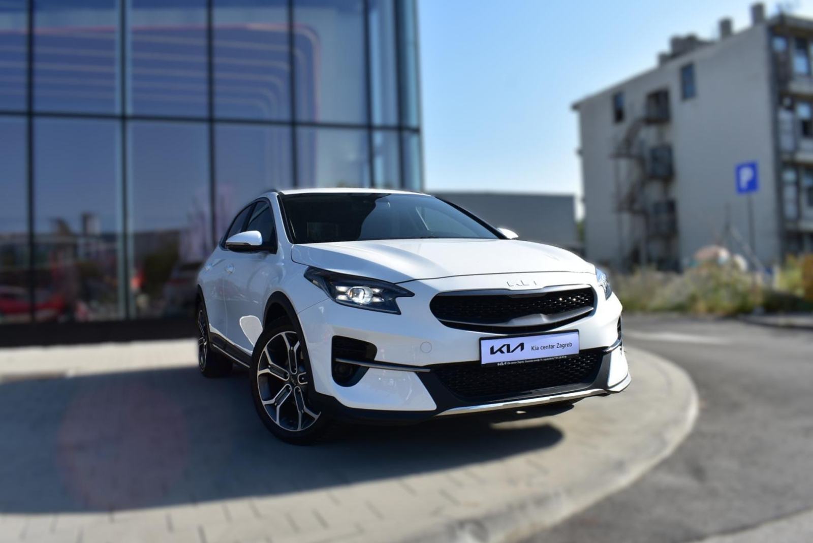 KIA XCeed 1.5 T-GDI EX WAY ISG, ANDROID CAR PLAY, STRAŽNJA KAMERA, BT,, fotografija 3