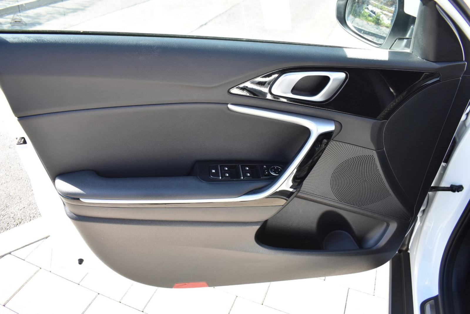 KIA XCeed 1.5 T-GDI EX WAY ISG, ANDROID CAR PLAY, STRAŽNJA KAMERA, BT,, fotografija 19