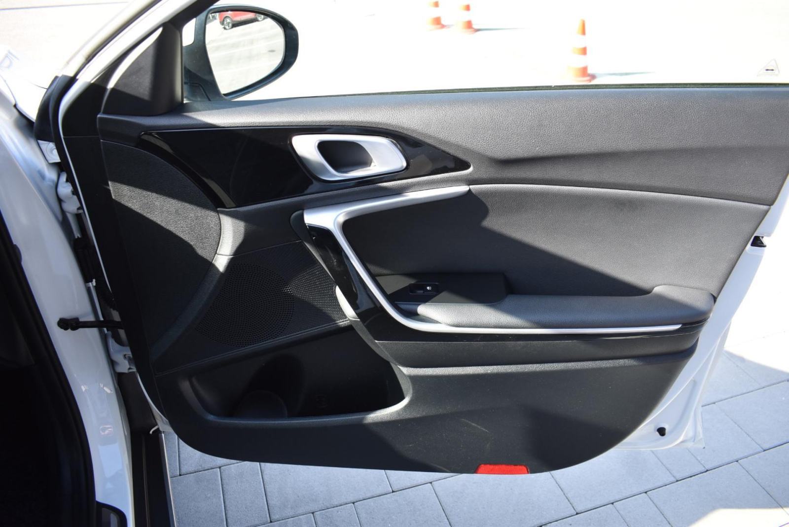 KIA XCeed 1.5 T-GDI EX WAY ISG, ANDROID CAR PLAY, STRAŽNJA KAMERA, BT,, fotografija 20