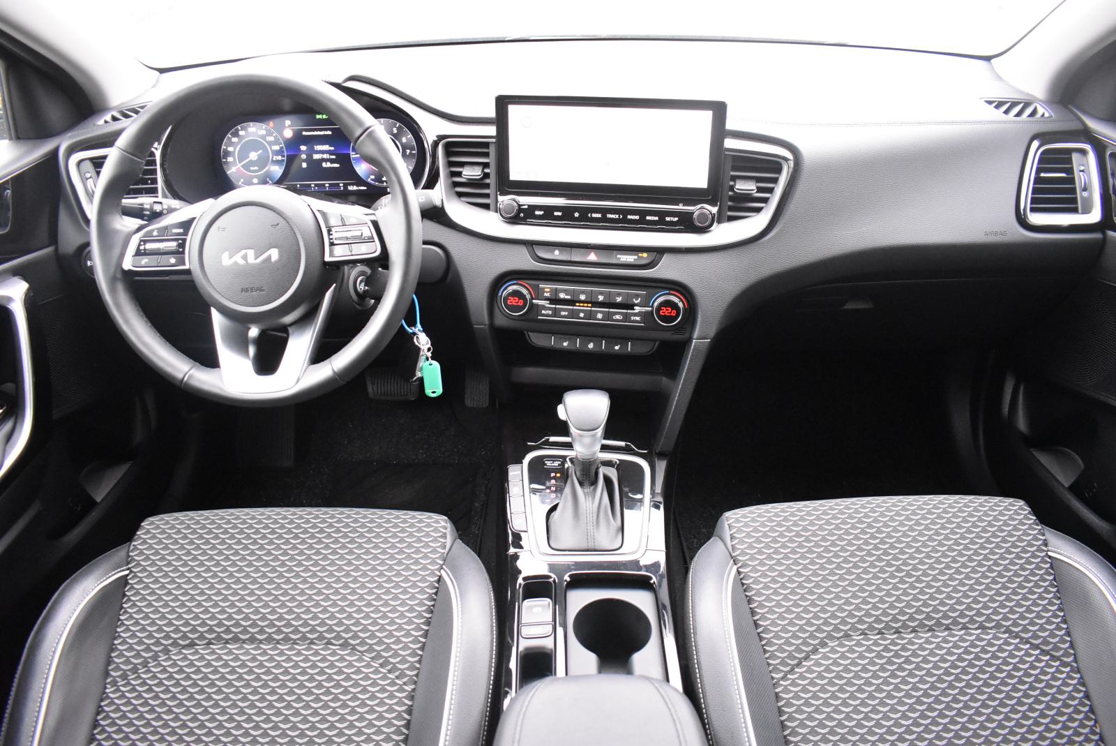 Kia XCeed 1,5 T-GDI ISG EX WAY+ 7DCT MRV, fotografija 15