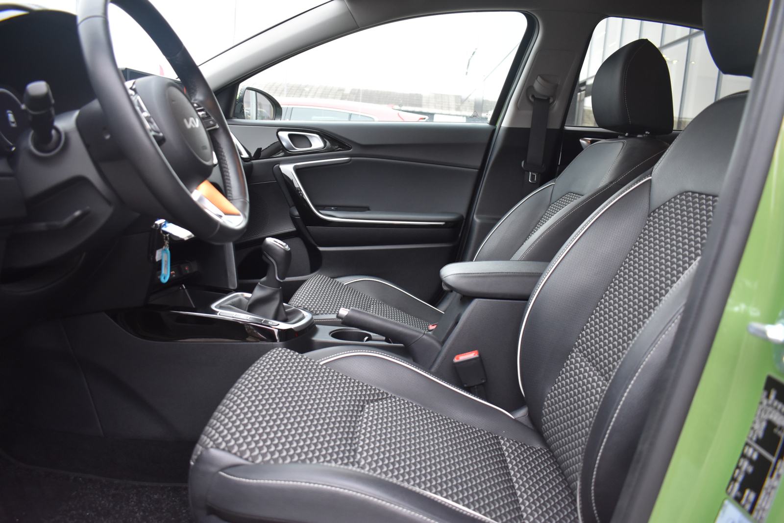 Kia XCeed 1,5 T-GDI ISG EX WAY+ M/T MRV, fotografija 11