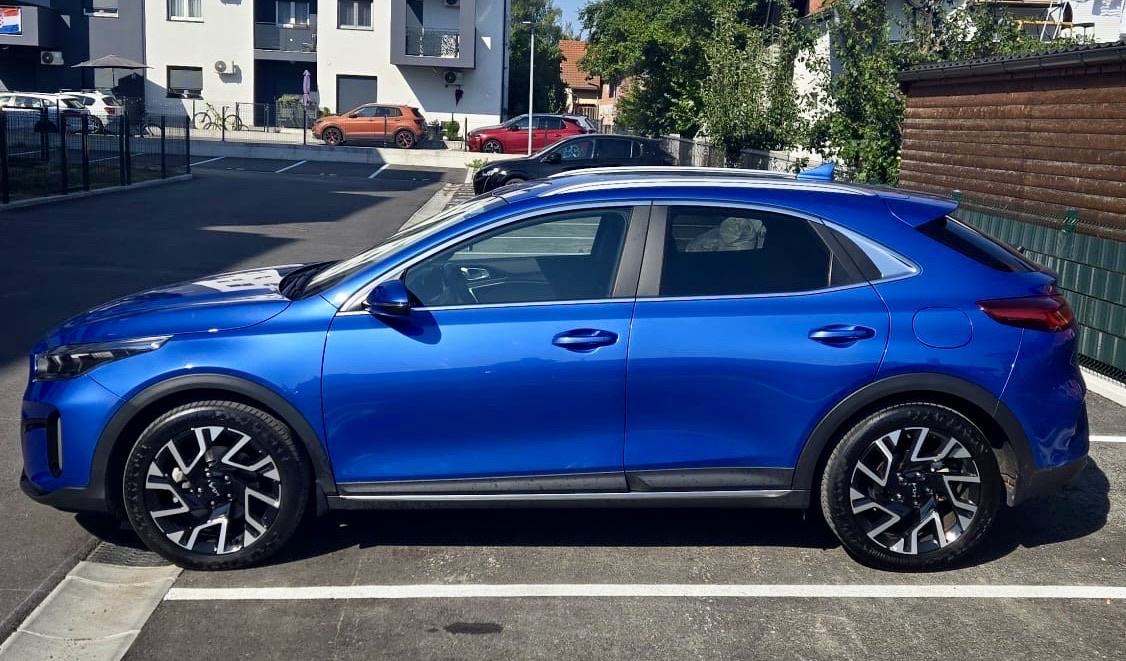 Kia XCeed 1.5 T-GDi, fotografija 3