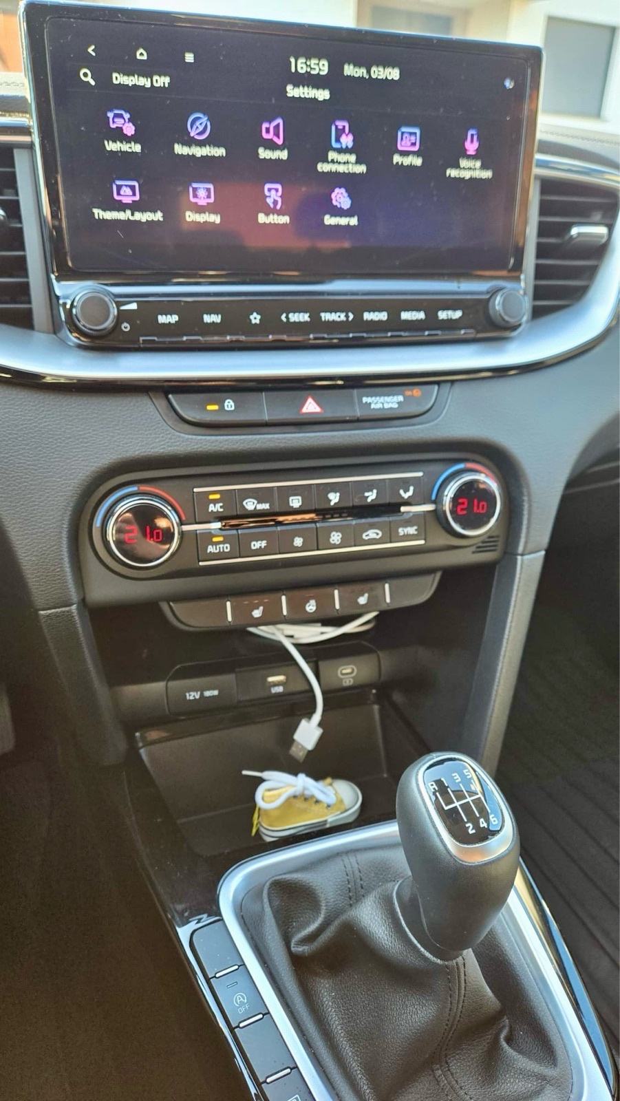 Kia XCeed 1.5 T-GDi, fotografija 15