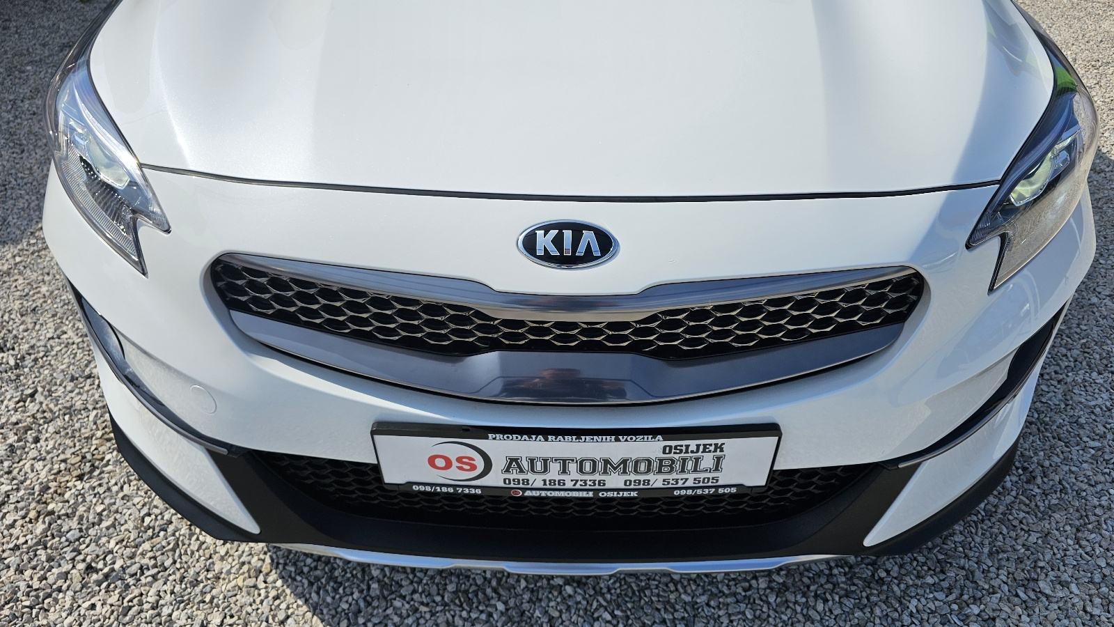 Kia XCeed 1,6 CRDI,CLIMATRONIC,KOŽA,PANORAMA,NAVI,FUUL LED,ALU,JAMSTVO, fotografija 7