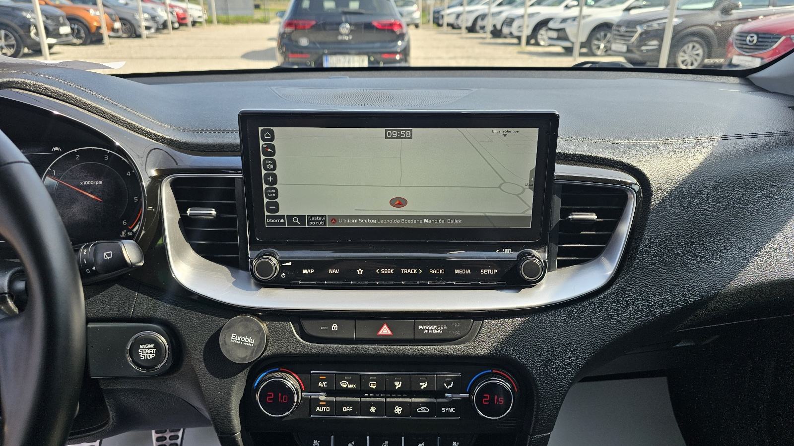 Kia XCeed 1,6 CRDI,CLIMATRONIC,KOŽA,PANORAMA,NAVI,FUUL LED,ALU,JAMSTVO, fotografija 14